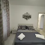 House Chiara דירה SantʼAntìoco