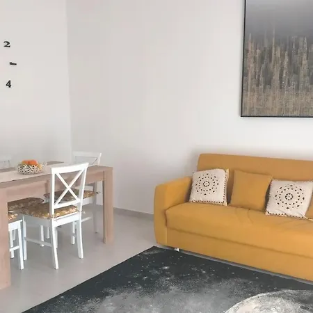 House Chiara Apartment *