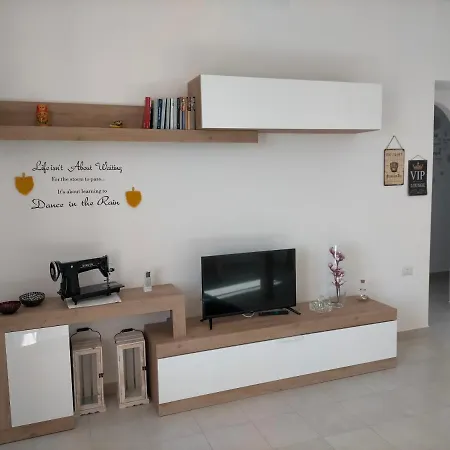 Apartment House Chiara *